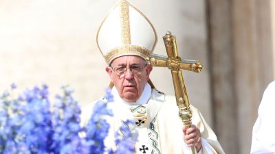 Papst Franziskus empfängt Kanzlerin Merkel im Vatikan