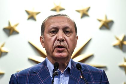 Umstrittene Goldgeschäfte mit dem Iran: Türkischer Präsident in US-Prozess um Sanktionen direkt belastet