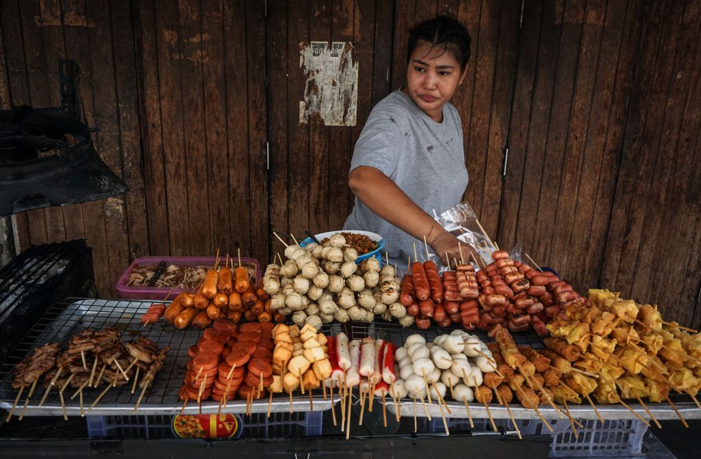 Bangkok: Die Welthauptstadt der Straßenküchen verbietet Straßenküchen