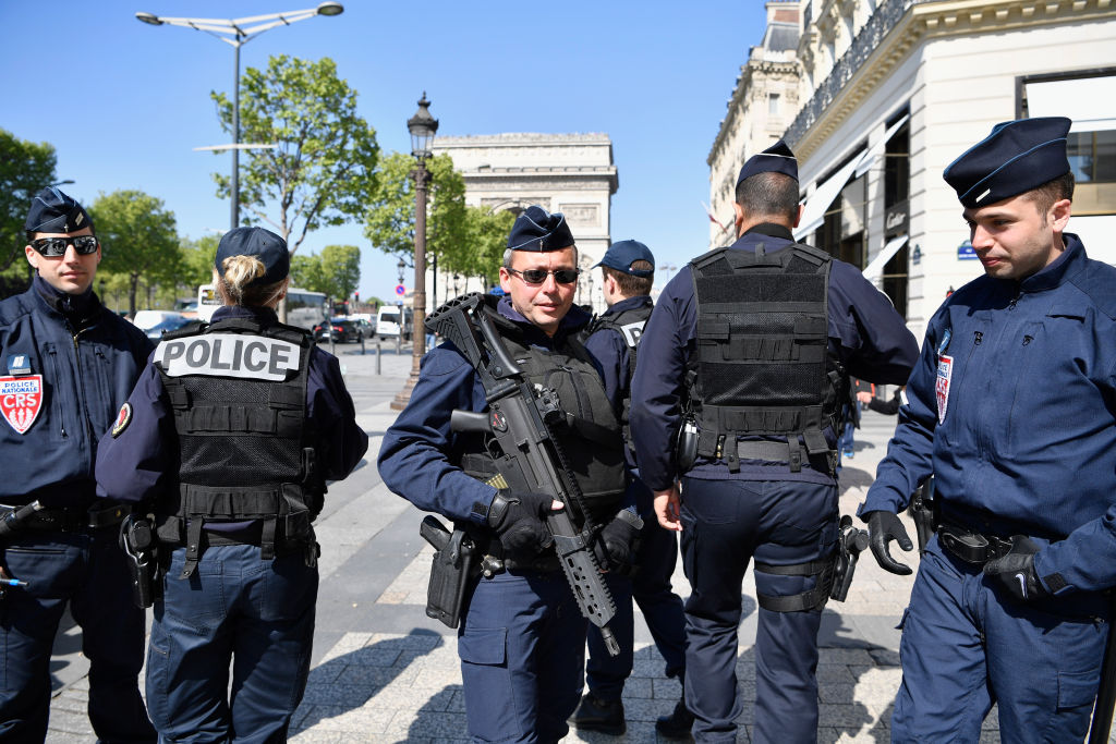 Sieben Verletzte bei Messerattacke in Paris – Afghane festgenommen