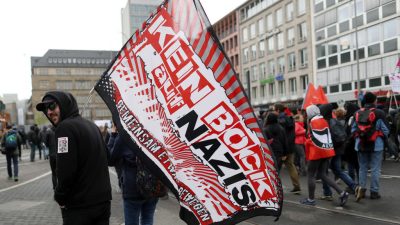 Antifa kam aus Spanien und Schweden nach Köln – Journalist besucht Anti-AfD-Protest