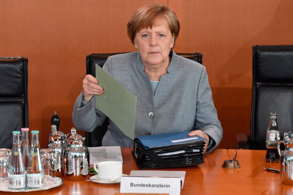 Merkel gibt im Bundestag Regierungserklärung zu Brexit-Verhandlungen ab