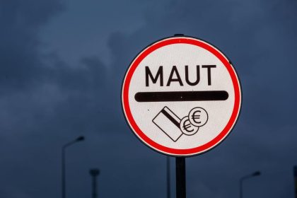 „Goldesel für Berater“: Maut wird zum einträglichen Geschäft für Beraterbranche