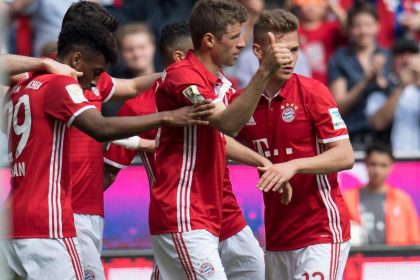 FC Bayern schießt sich für heiße Wochen warm