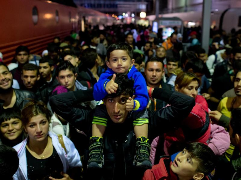 Wahlkampf: Grenzkontrollen ändern nichts – Millionen werden über Familiennachzug kommen