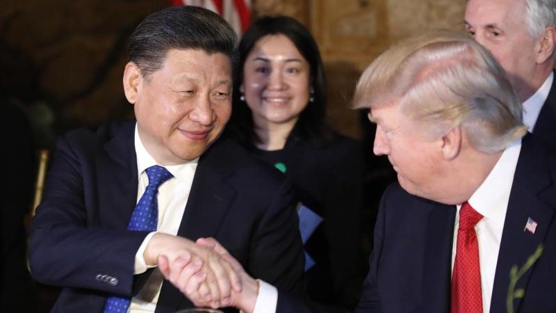 Trump befahl Angriff in Syrien während des Desserts mit Chinas Staatschef Xi