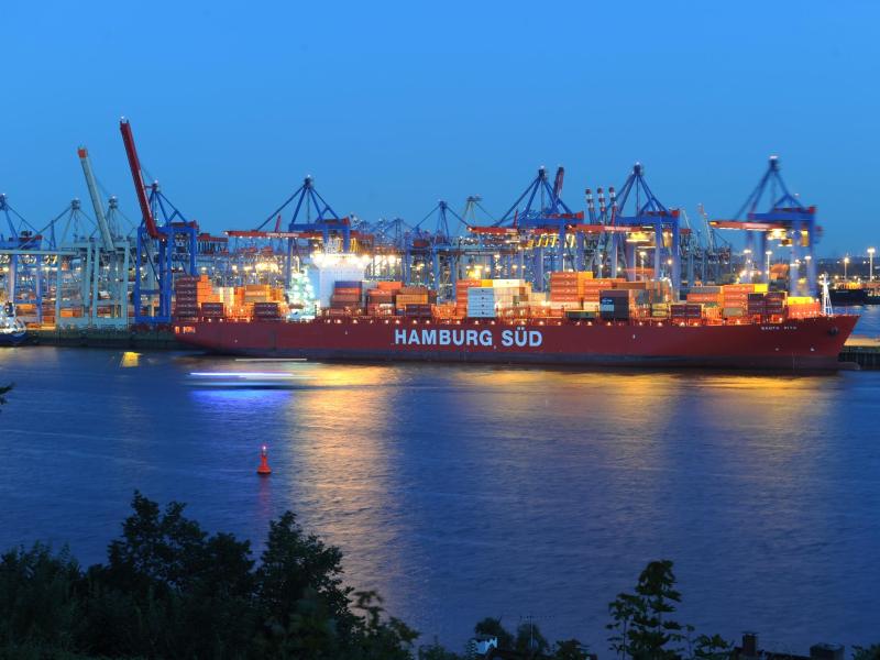 Piraten entführen vor Nigeria sechs Seeleute von Hamburger Schiff