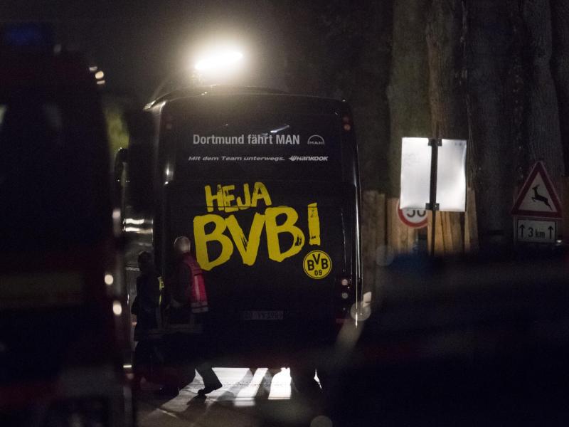 Ermittlungen nach Attacke auf BVB-Bus laufen