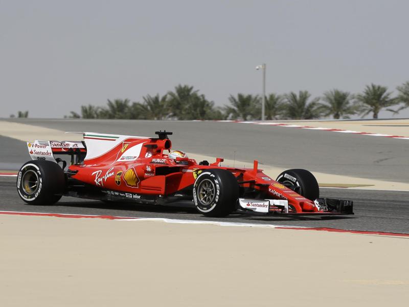Vettel mit erster Hitze-Bestzeit in Bahrain