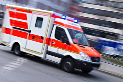 Baden-Württemberg: Schulbus kracht in Hauswand – Dutzende Kinder verletzt