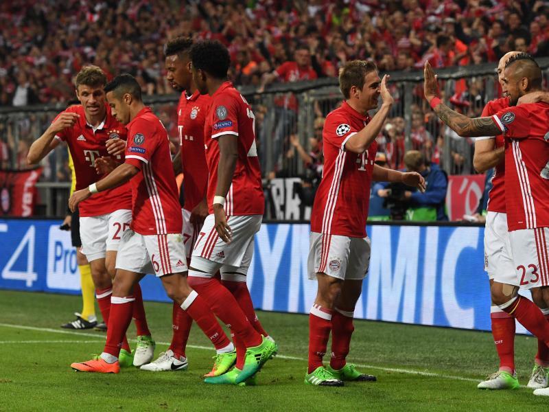 Hoffnung Lewandowski: FC Bayern bricht nach Madrid auf