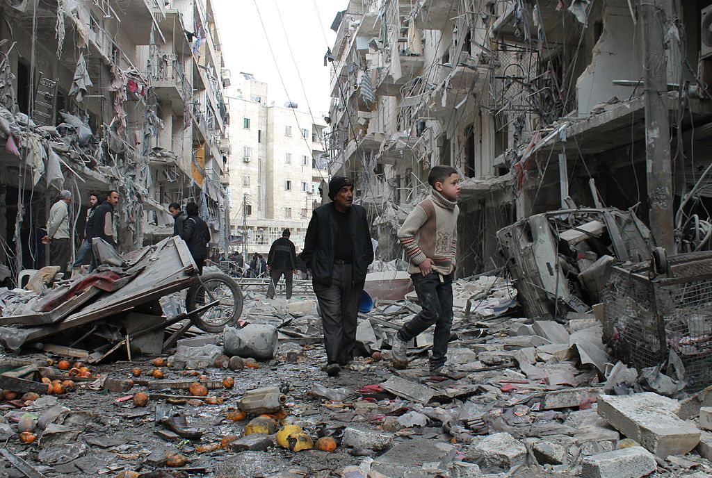 Hammer-Angreifer von Paris rief: „Das ist für Syrien!“ – Jahrelange Bombardements, Hunderttausende Tote