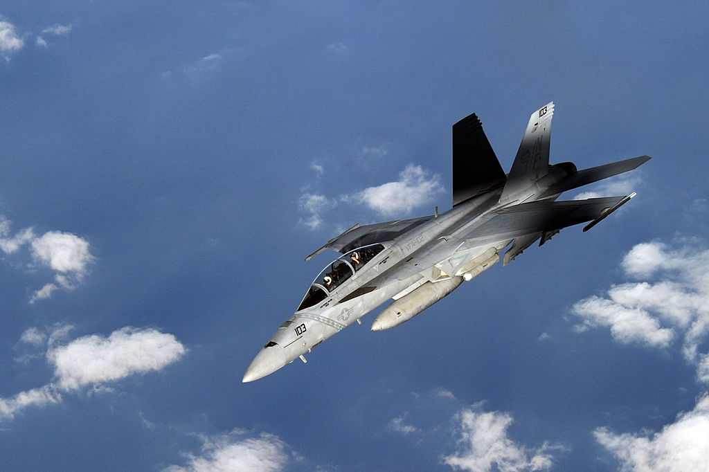 US-Kampfjet fängt iranisches Passagierflugzeug über syrischem Luftraum ab