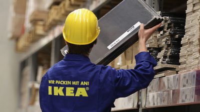 Bundesweite Streiks: Ikea-Mitarbeiter treten in Ausstand