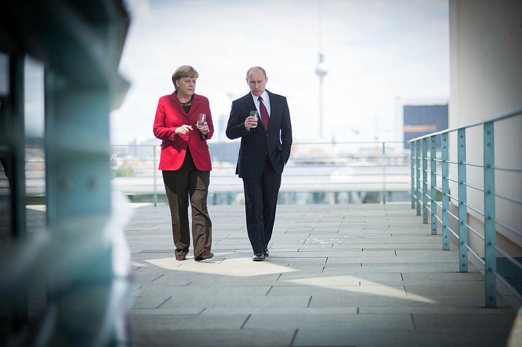 Merkel telefoniert mit Putin wegen des Ukraine-Konflikts und klagt über Syrien