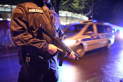 Bewaffneter „Reichsbürger“ tot in Münchner Wohnung gefunden – SEK-Großeinsatz