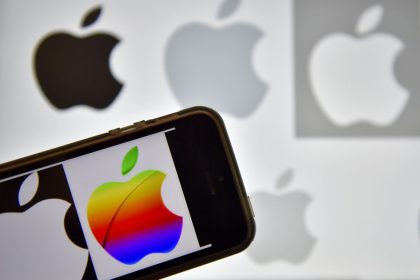 Apple-Chef Tim Cook zu Flügen im Privatjet verpflichtet