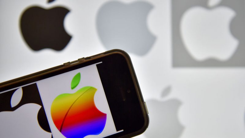 Legendärer Apple I-Computer für 110.000 Euro in Köln versteigert