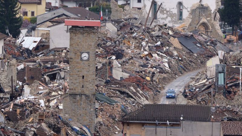 Kanadischer Premierminister Trudeau besucht von Erdbeben zerstörtes Amatrice