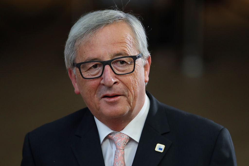 Juncker bietet Macron Zusammenarbeit für „besseres Europa“ an