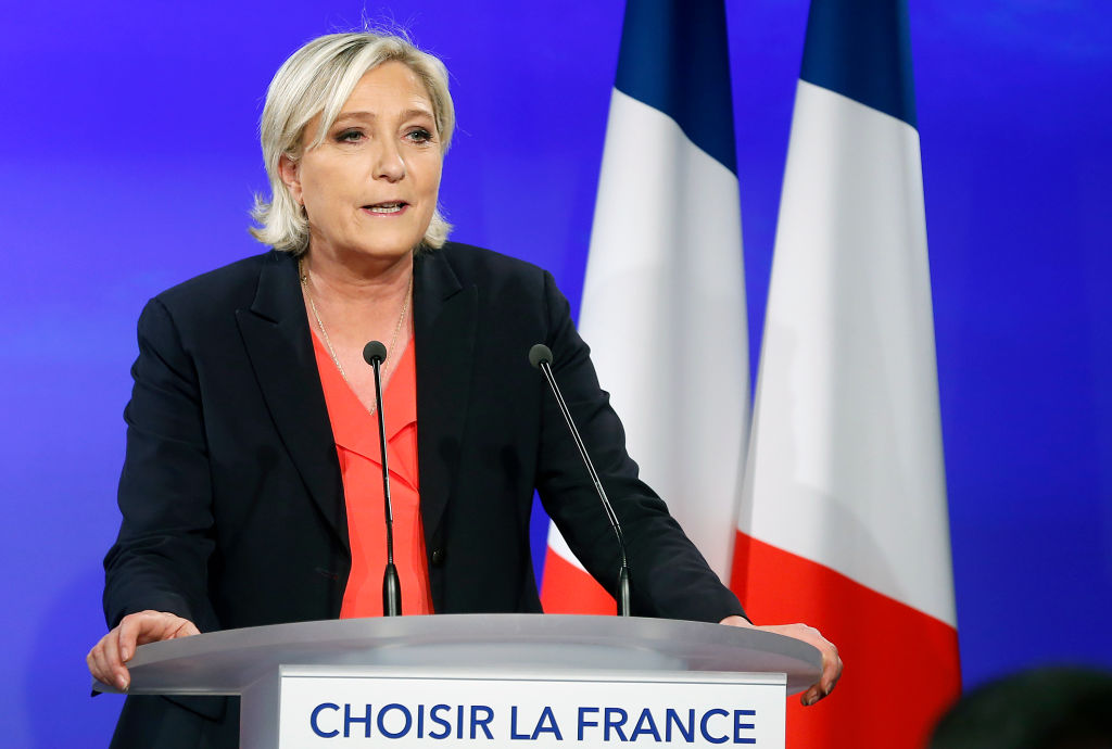 Le Pen zieht bei Parlamentswahl in Frankreich in zweite Runde ein