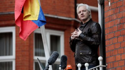 Assange feiert Ende der Ermittlungen als „wichtigen Sieg“ – Doch „der richtige Krieg fängt gerade erst an“