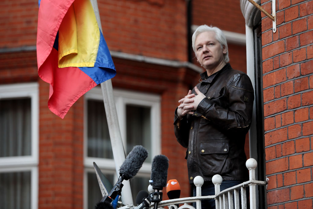 Assange sagt in Affäre um Ausspähung in Ecuadors Botschaft aus