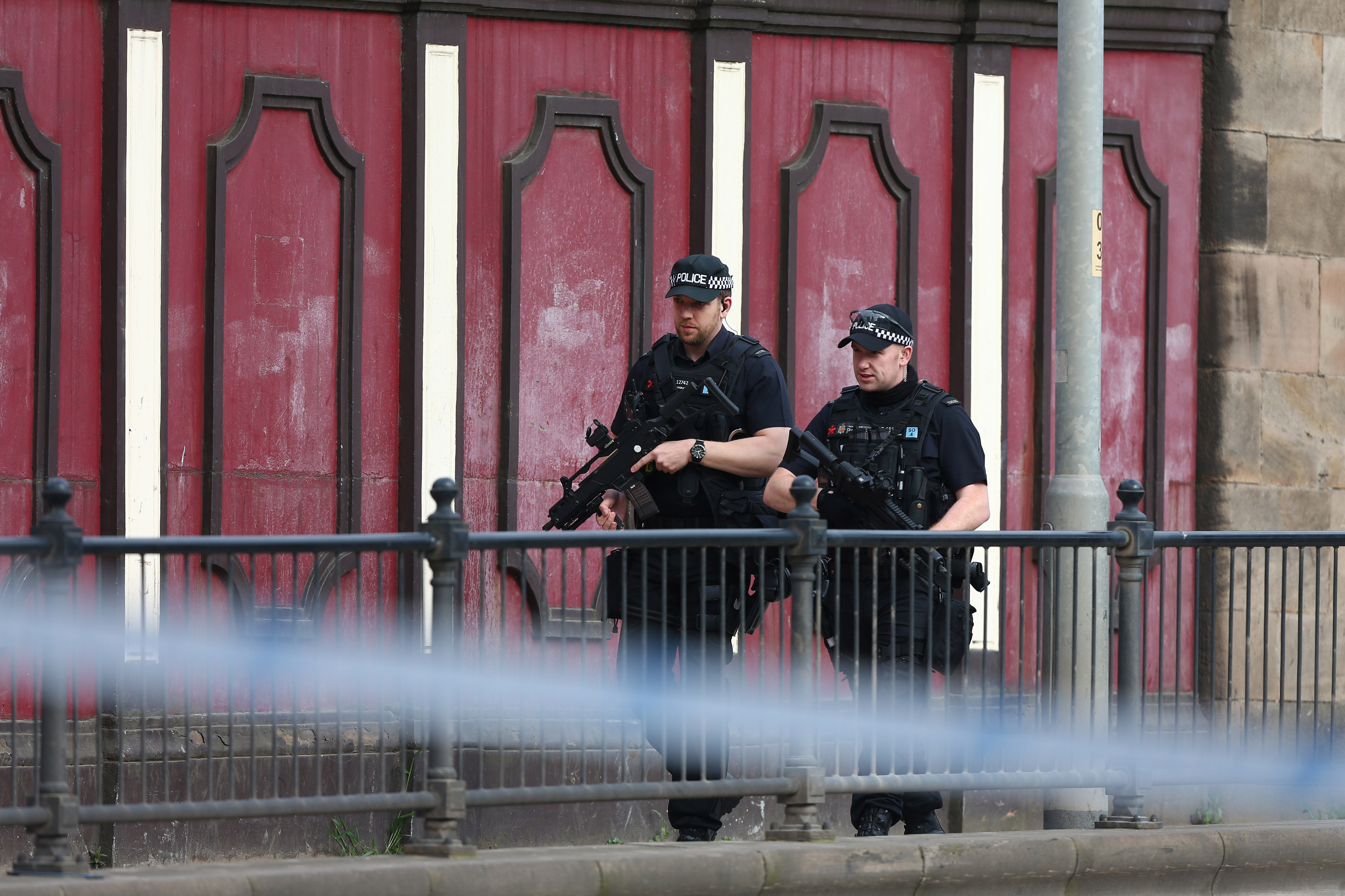 Terroranschlag bei Konzert in Manchester: Attentäter identifiziert — 8-jähriges Mädchen unter Opfern