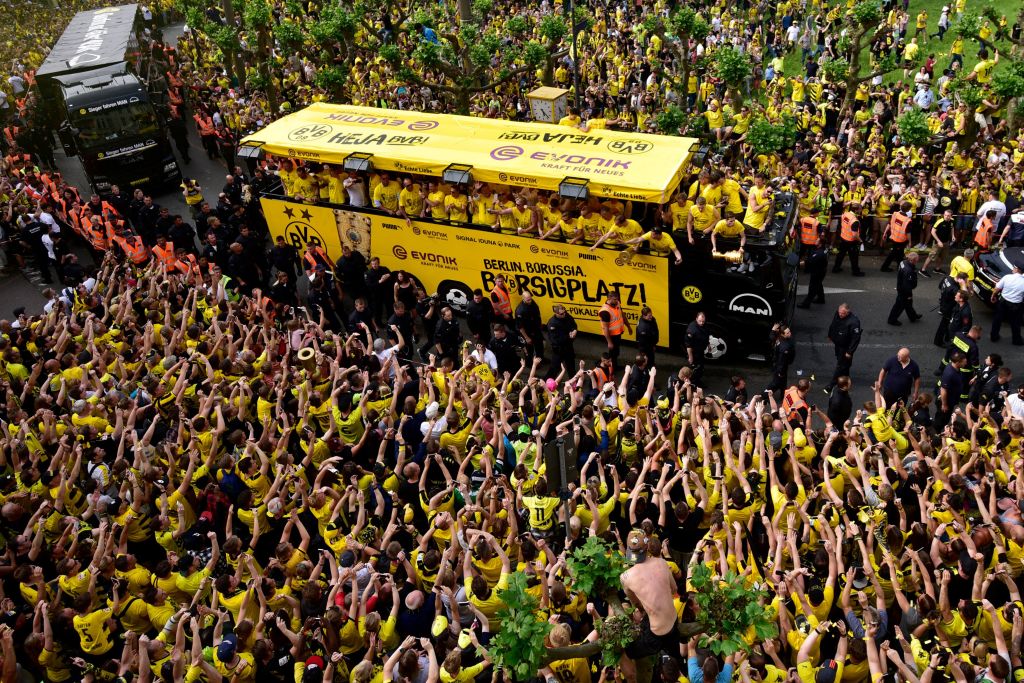 Bis zu 250 000 Fans feiern DFB-Pokalsieger in Dortmund – 700 Beamte im Einsatz