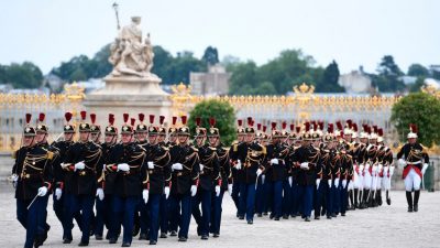 Macron: Europa muss bei Sicherheit unabhängiger von USA werden – will Russland einbeziehen