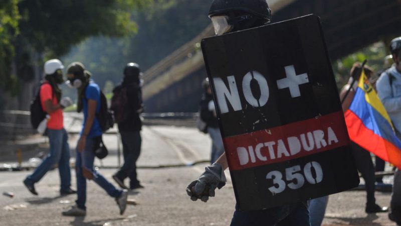 80. Protesttag: Erneut Demonstrationen gegen Maduro in Caracas – Ein Jugendlicher getötet