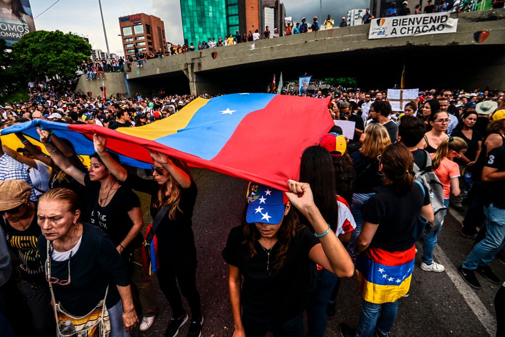 Regierungsgegner in Venezuela trauern um jüngstes Todesopfer der Proteste