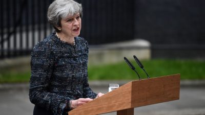 Wahl in Großbritannien: Beide Stabschefs von Theresa May treten zurück