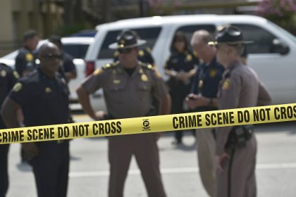 Mordermittlungen gegen US-Polizisten nach Tod von schwarzem Jugendlichen