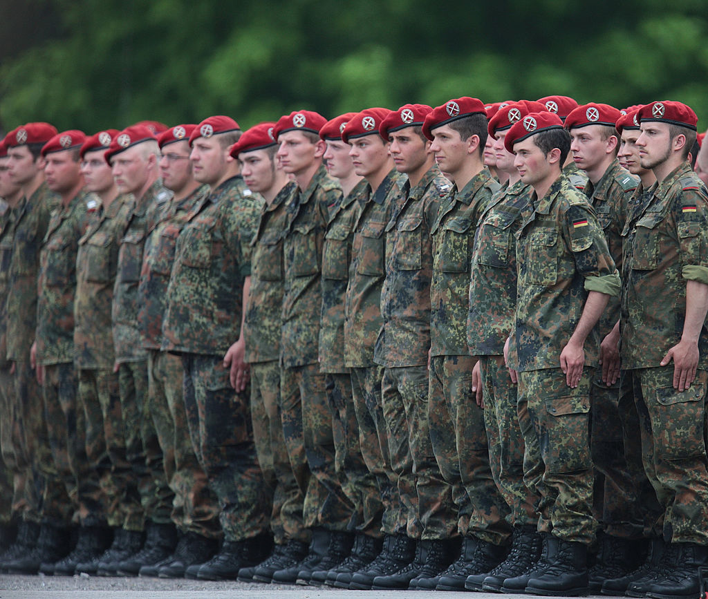Von der Leyen: In Zukunft werden mehr Bundeswehr-Soldaten benötigt