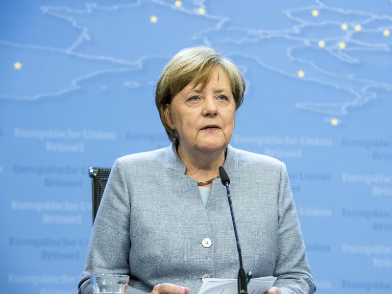 Kanzlerin Merkel verteidigt nochmals die Aufnahme von Flüchtlingen im Jahr 2015