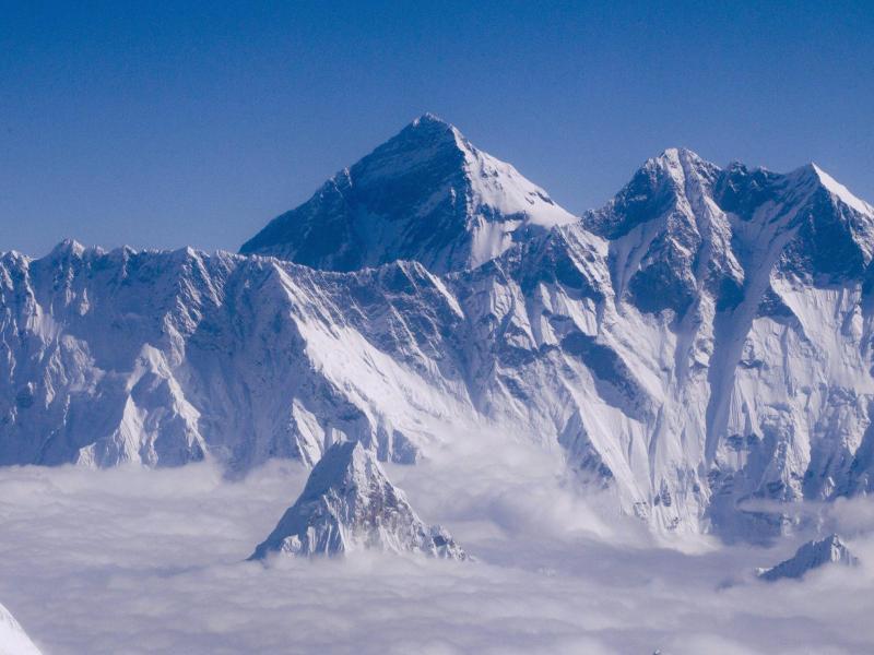 Nepal verbietet Solo-Besteigungen des Mount Everest