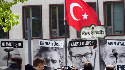 Urlaub könnte zu „böser Falle“ werden: Deutscher Journalisten-Verband warnt Journalisten und Blogger vor Türkeireisen