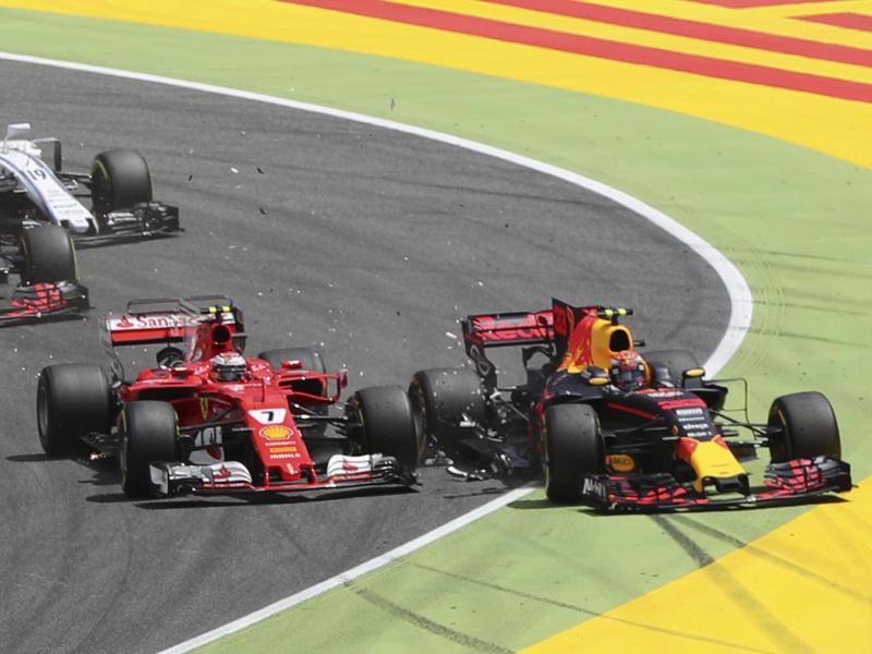 Verstappen und Räikkönen im Pech: Frühes Aus in Barcelona