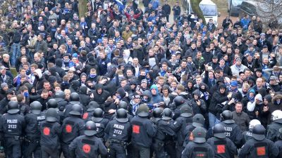 Bremer Gericht verhandelt über Polizeikosten für Bundesliga