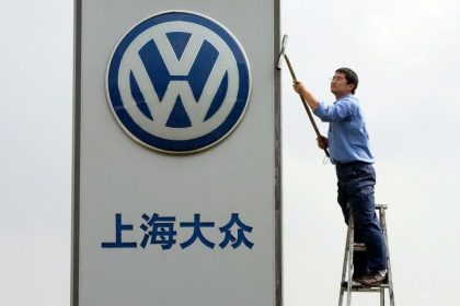„Handelsblatt“: Neue Zwangsarbeitsvorwürfe gegen Volkswagen in China
