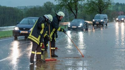 Hitze, Blitze und Regen: Heftige Unwetter in Deutschland sorgen für Großeinsätze