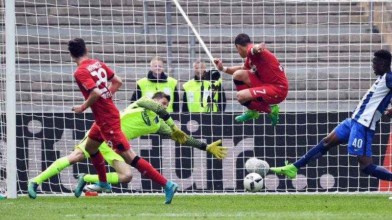 Hertha trotz 2:6 gegen Bayer kurz vor Europa