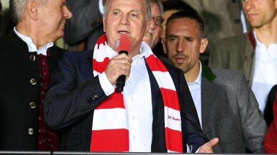 Hoeneß schaltet in Angriffsmodus – Lahm wie beim WM-Titel