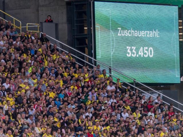 Neue Bestmarke bei einem A-Junioren-Finale: 33 450 Zuschauer sahen zu. Foto: Guido Kirchner/dpa