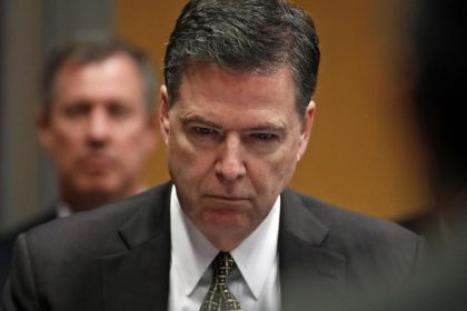 Comey behauptet von Vier-Augen-Gesprächen: Trump wollte Einstellung von Flynn-Ermittlungen
