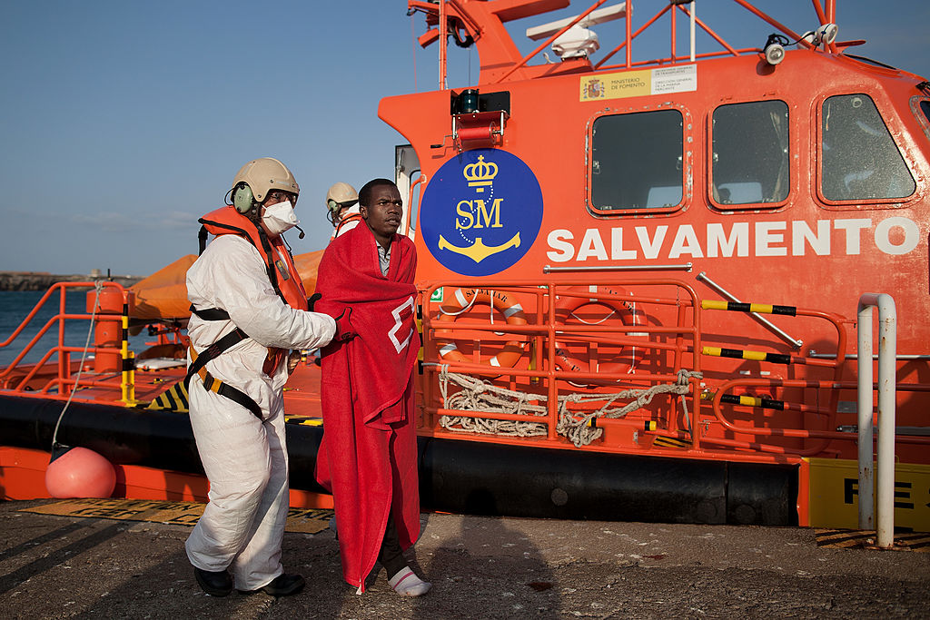 Spanische Küstenwache holt mehr als 170 Flüchtlinge aus dem Mittelmeer