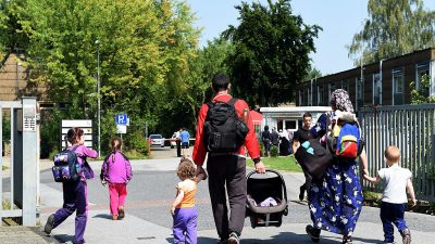 SPD-Parteitag: Keine Abschiebungen, wenn jemand mindestens 2 Jahre hier lebt