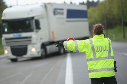 Afghanische Flüchtlinge aufgegriffen – In Laster von Istanbul durch die EU unterwegs