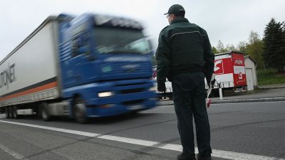 Zollfahnder beschlagnahmen zehn Millionen illegale Zigaretten